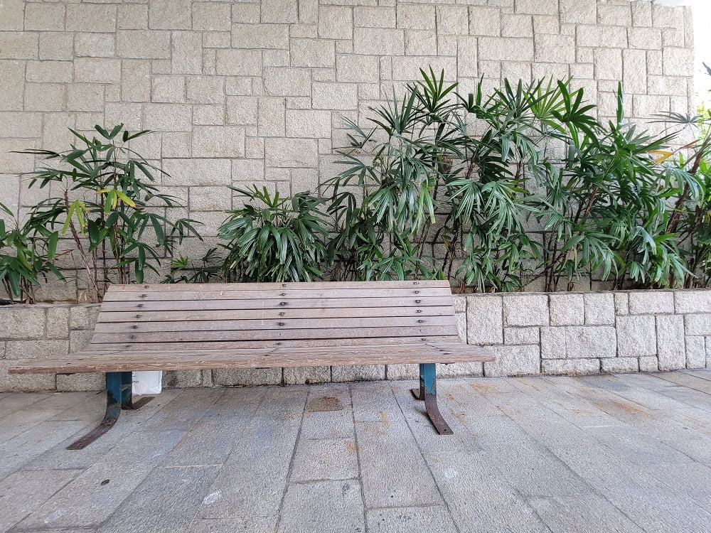 HKU bench